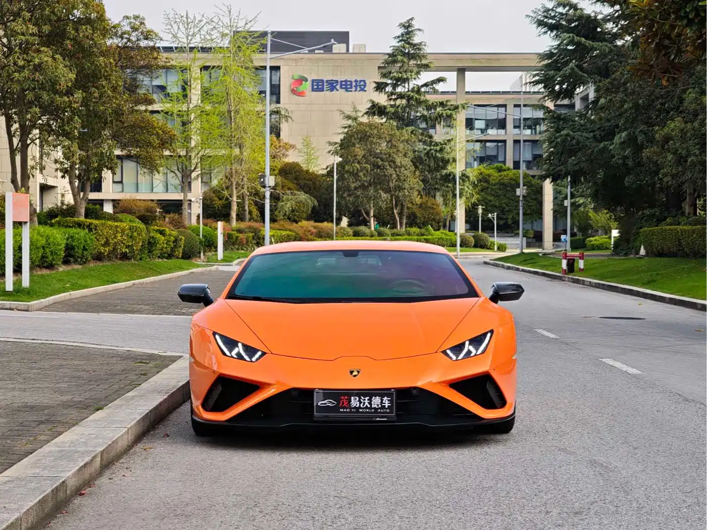 Lamborghini Huracán 2020 Huracán EVO RWD фото 2