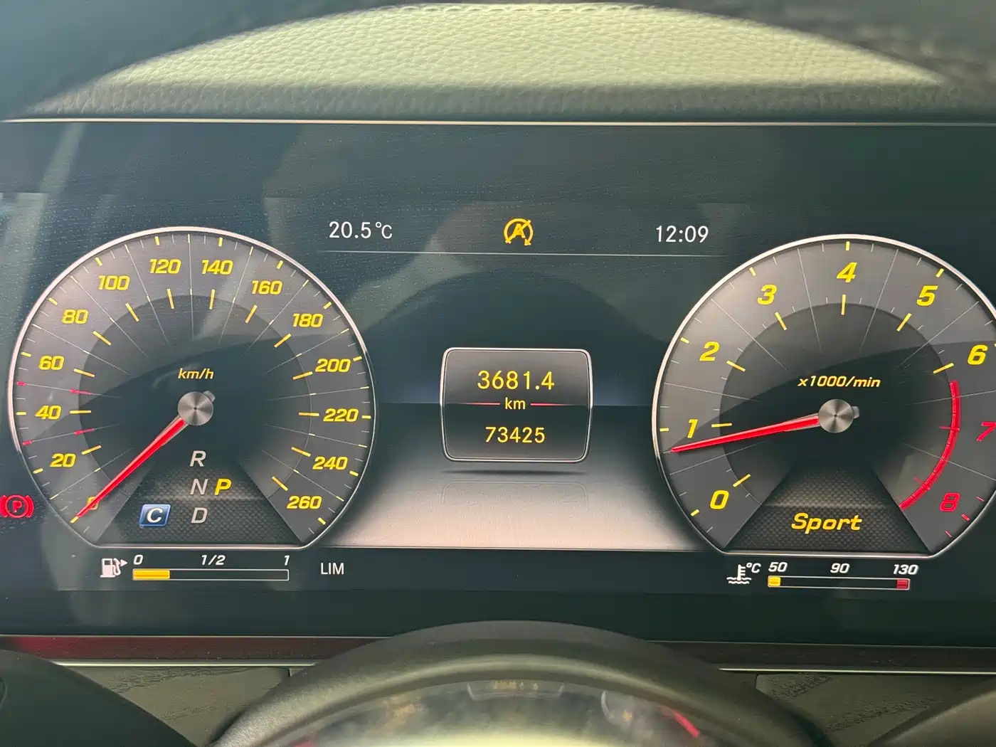Mercedes-Benz E-Class 2019 E 200 L Sport фото 12