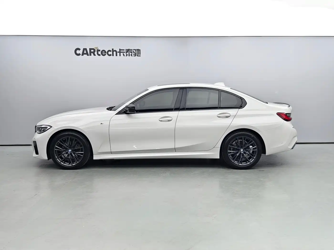 BMW 3 Series 2022 325i M Sport Shadow Edition фото 3