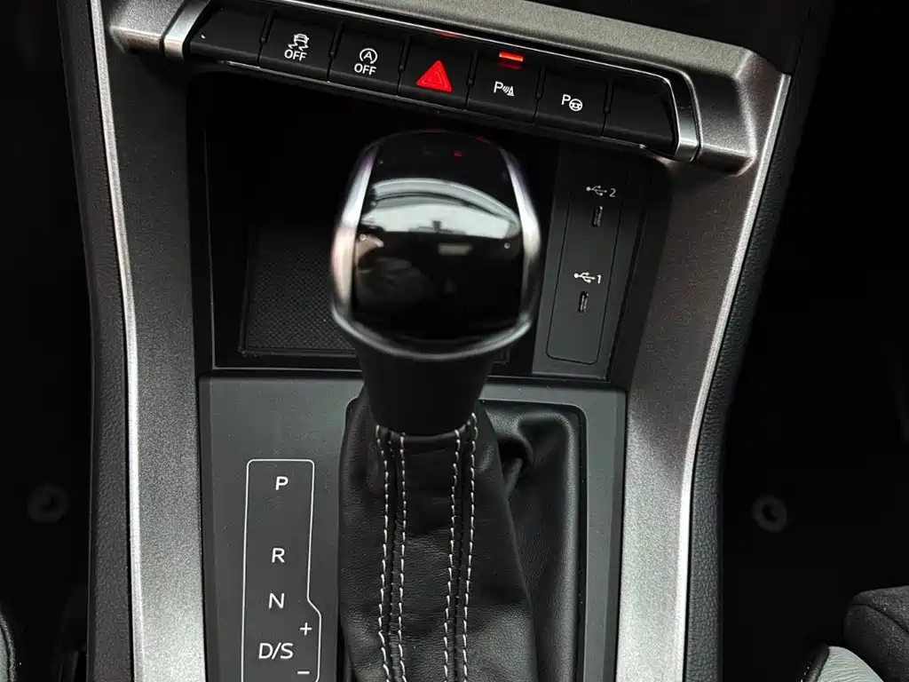 Audi Q3 2023 35 TFSI Fashion Dynamic (1.4T) фото 13