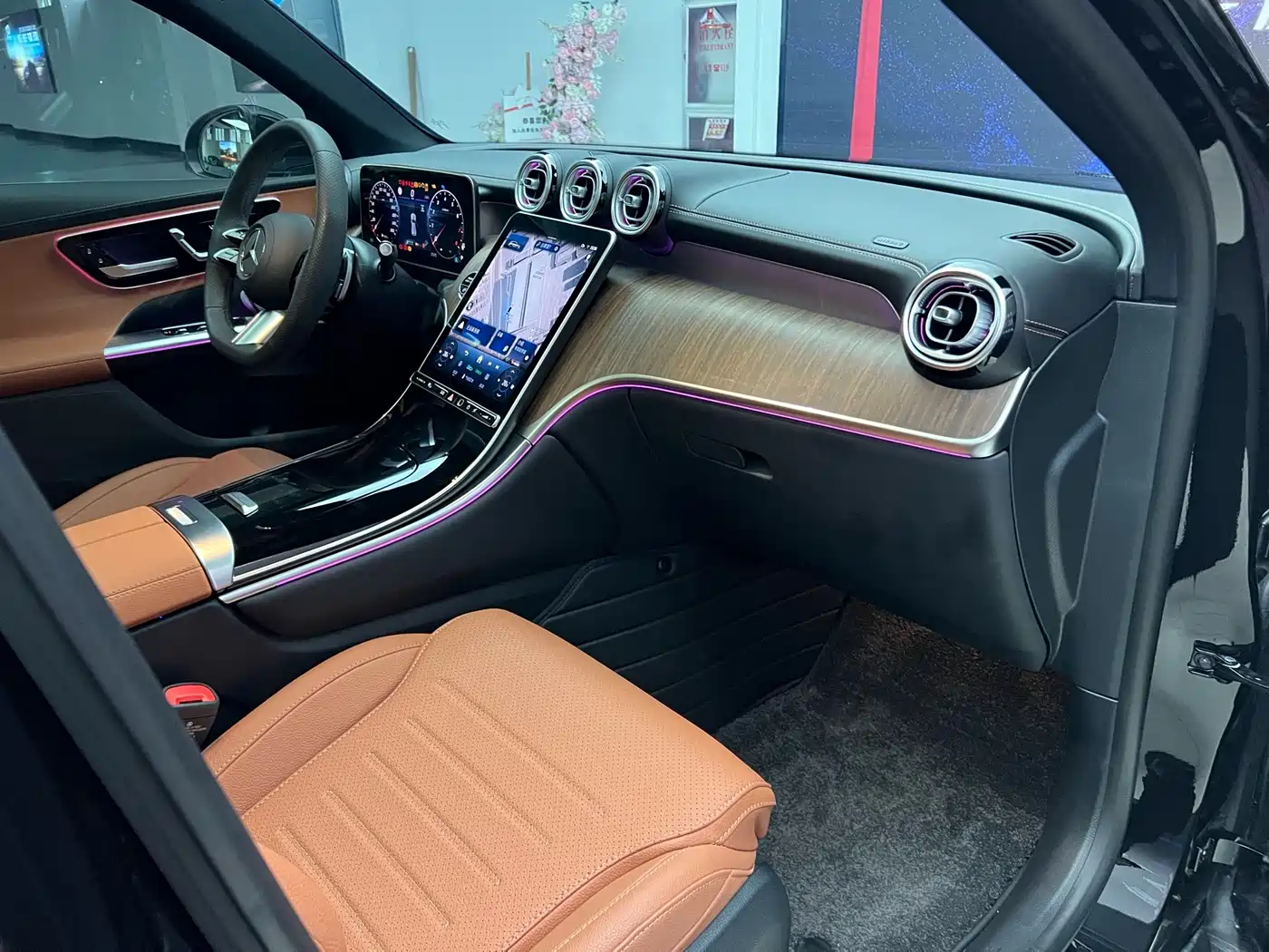 Фото 23 - Mercedes-Benz GLC