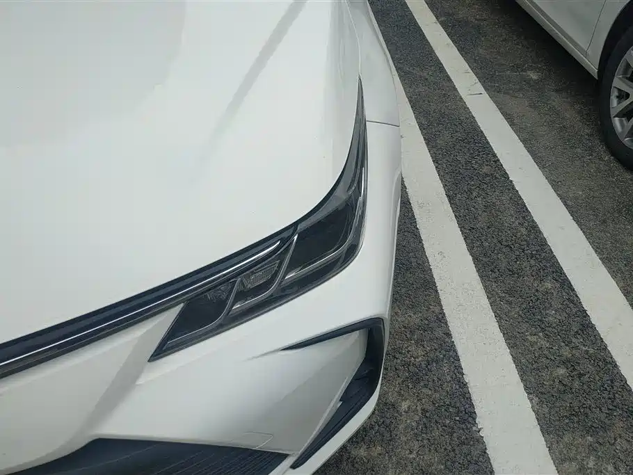 Toyota Corolla 2019 1.2T S-CVT GL Pioneer Edition фото 5