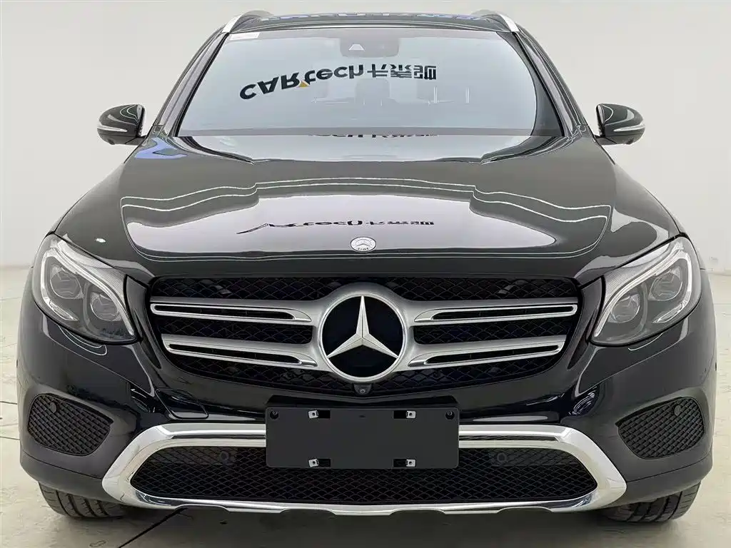 Mercedes-Benz GLC 2018 Facelift GLC 300 4MATIC Dynamic фото 3