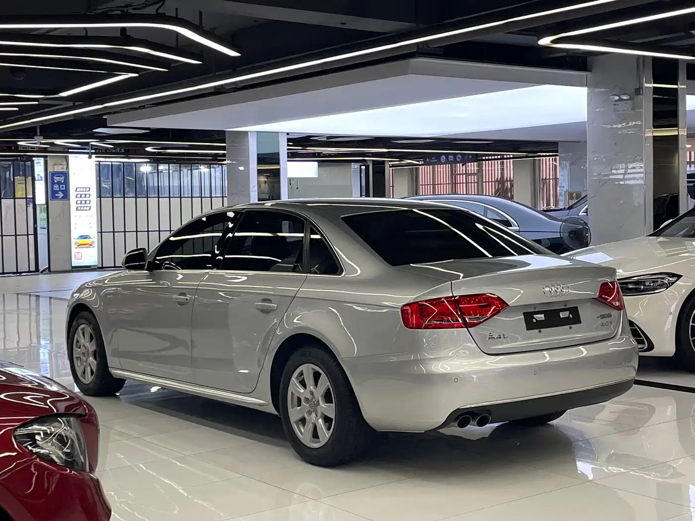 Audi A4L 2009 2010 2.0 TFSI Technology