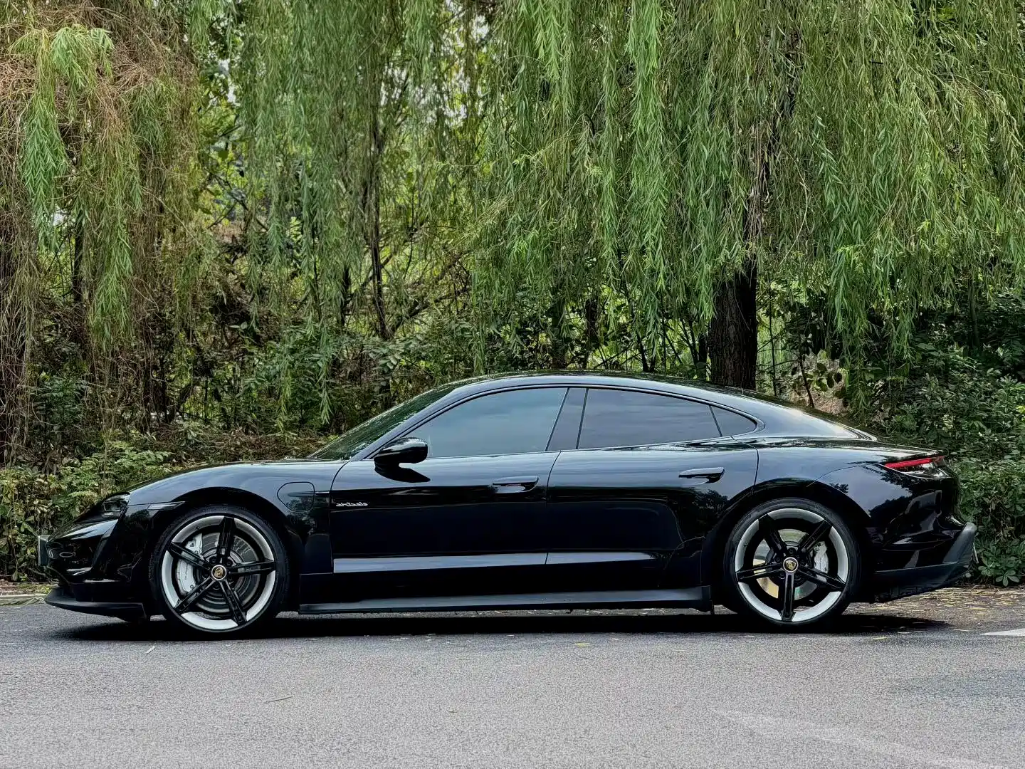 Фото 5 - Porsche Taycan