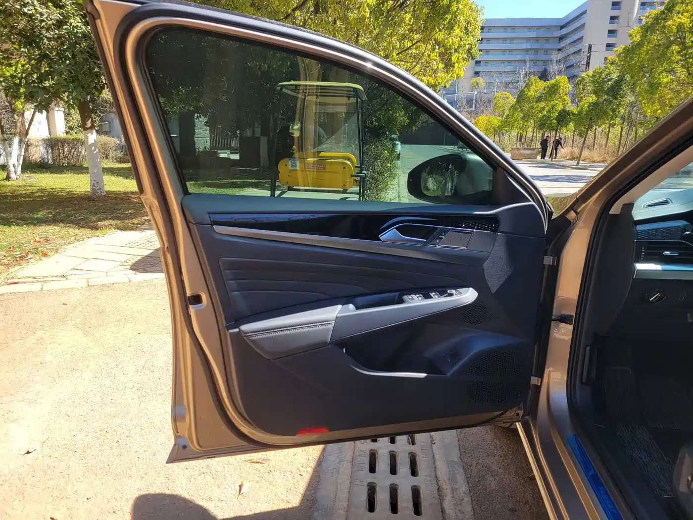 Volkswagen Passat 2022 330TSI Starlight Elite Edition фото 15