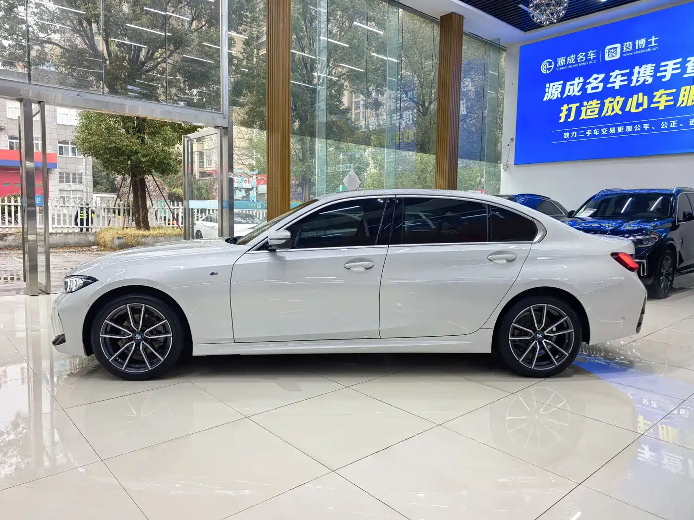 BMW 3 Series 2025 325Li M Sport Package фото 4
