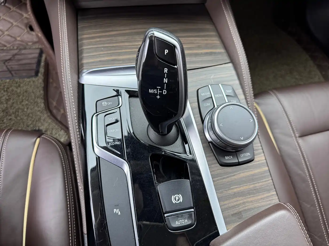 BMW 5 Series 2020 530Li Leading Luxury Package фото 14