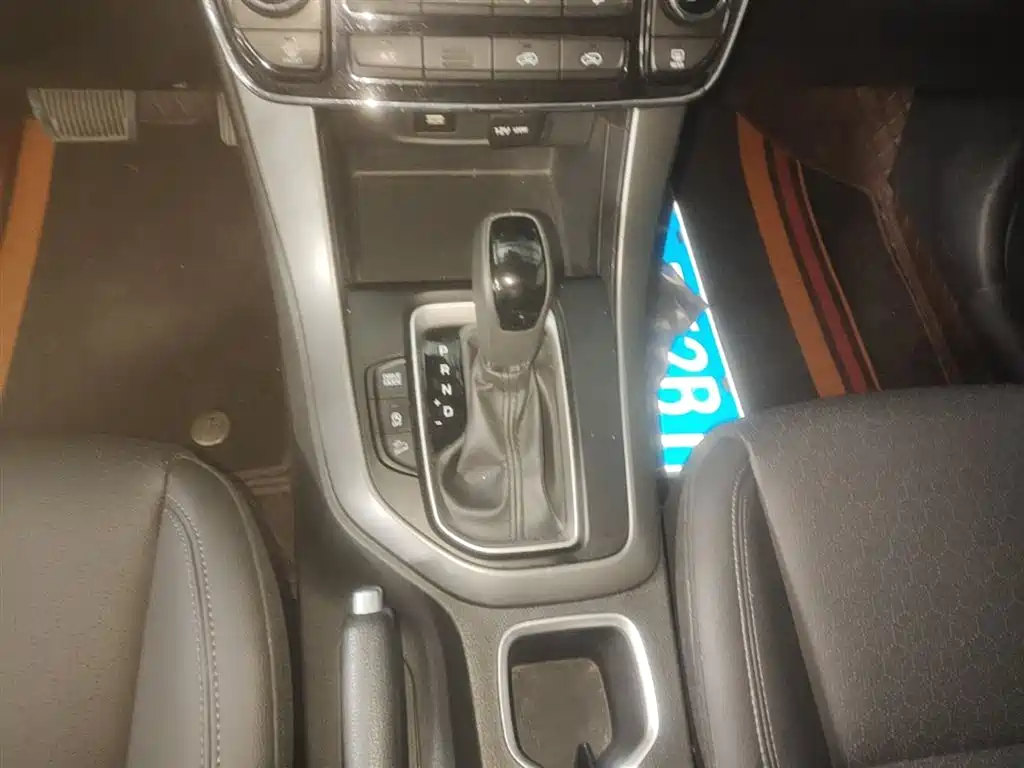 Hyundai Beijing Hyundai ix35 2019 2.0L Automatic 2WD Zhiyong·Enjoy China V фото 14
