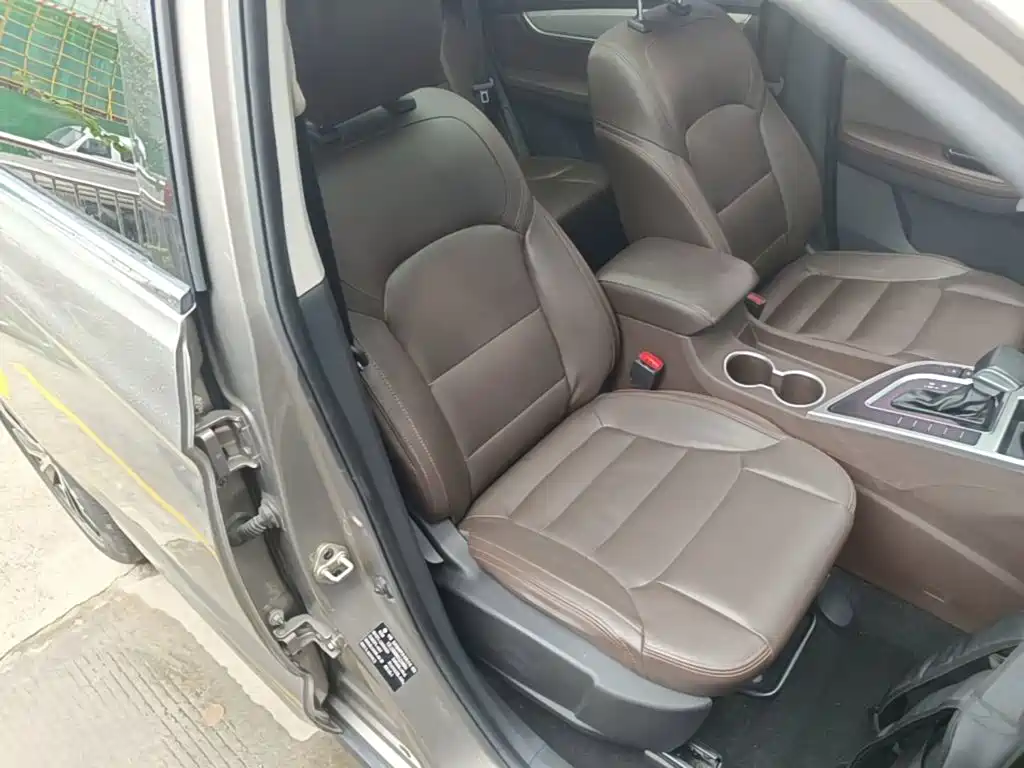 Dongfeng Fengxing Jingyi X5 2018 2017 Dynamic Series 1.5T CVT Premium