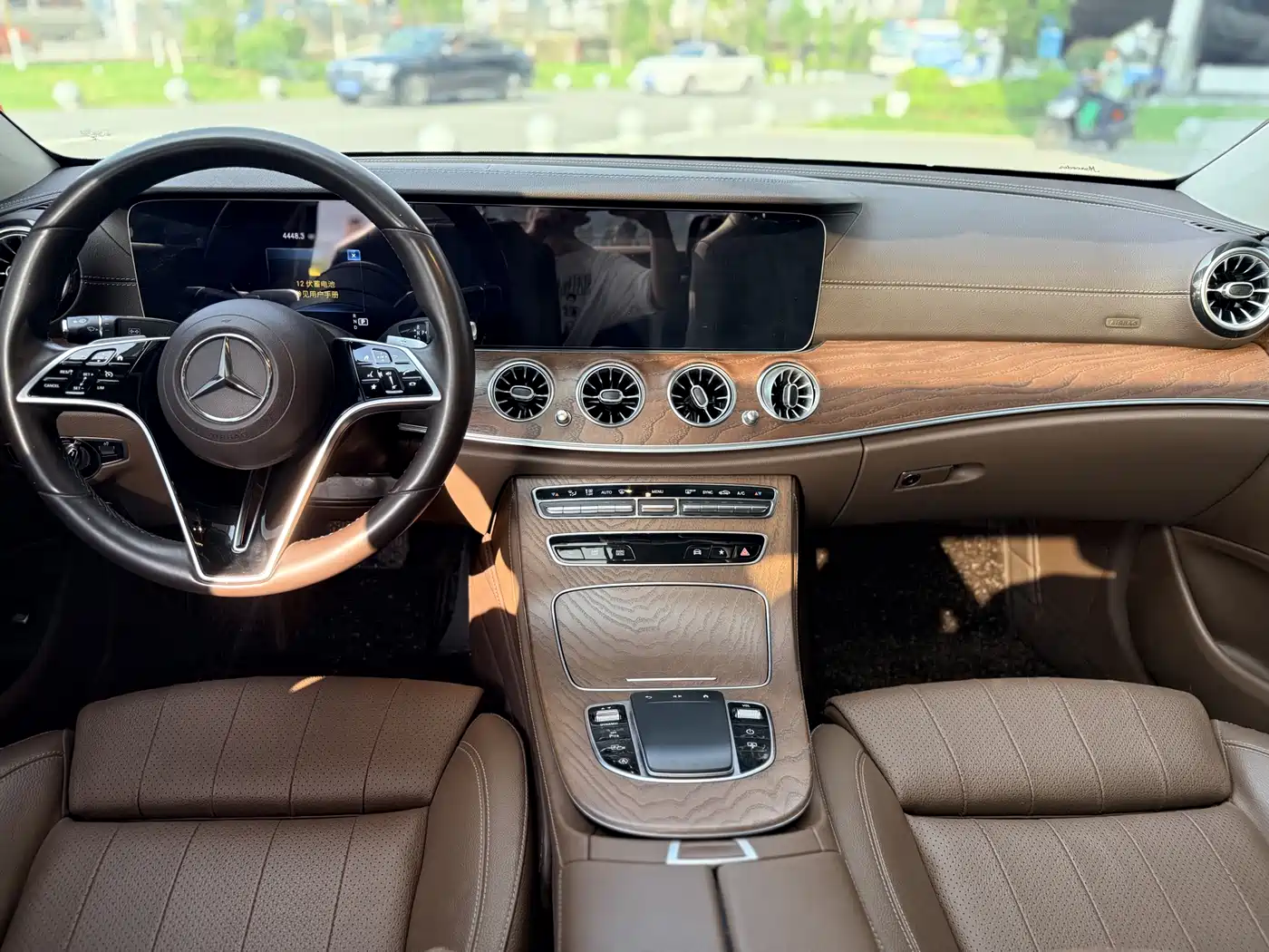 Mercedes-Benz E-Class 2022 Second Facelift E 300 L Luxury фото 14