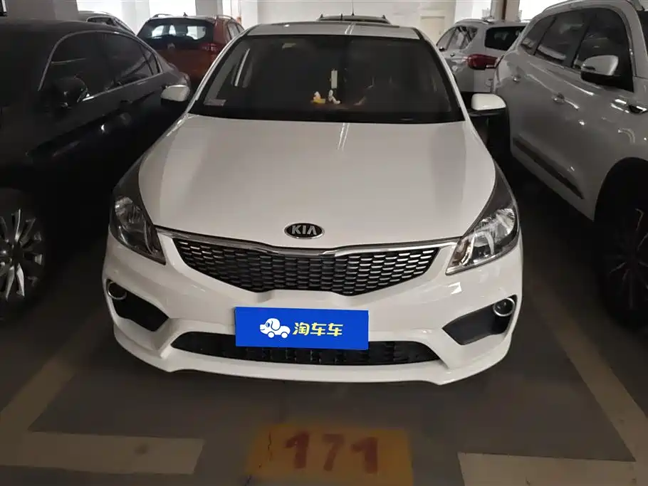 KIA K2