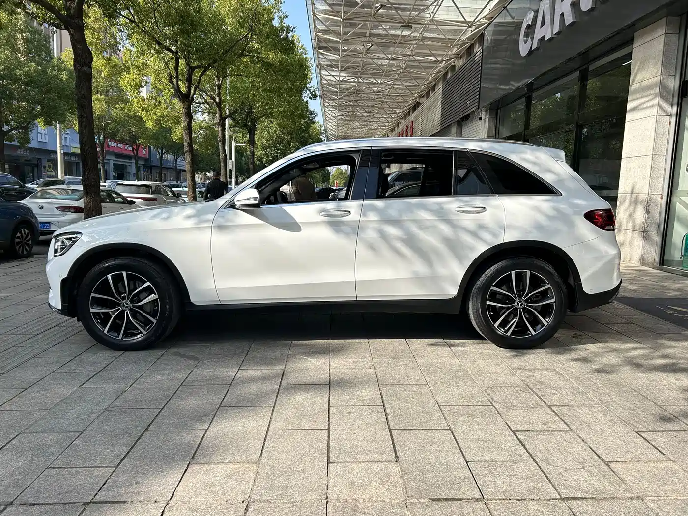Mercedes-Benz GLC 2021 GLC 260 L 4MATIC Luxury фото 13