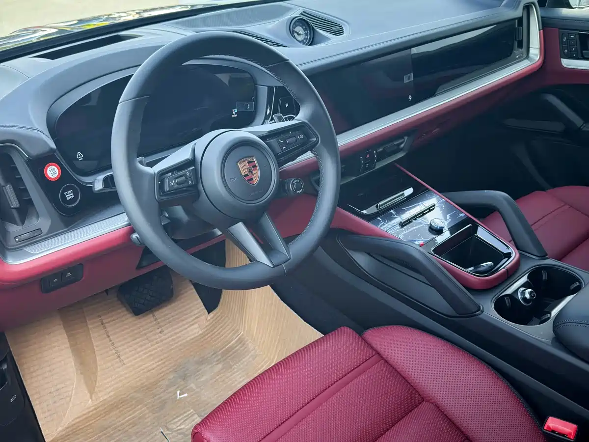 Porsche Cayenne 2025 Cayenne 3.0T фото 8