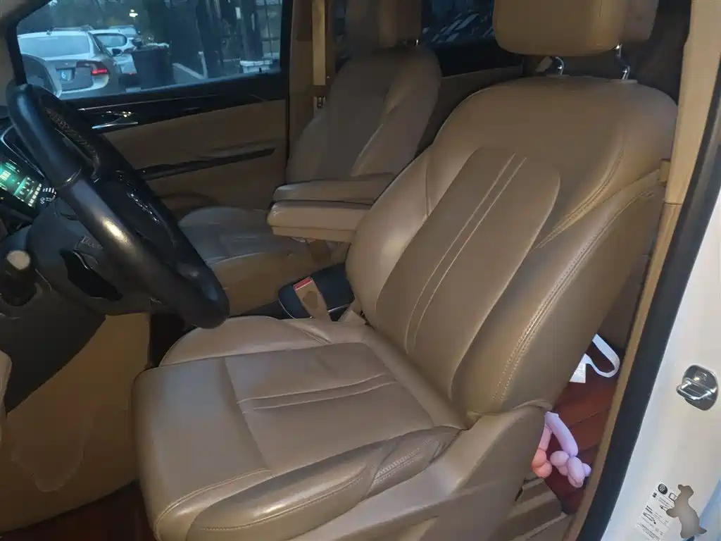 Buick GL8 2017 ES 28T Luxury China V фото 8