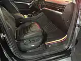 Фото 9 - Volkswagen Touareg