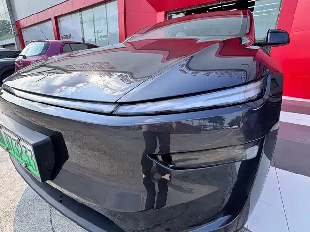 Tesla Model Y 2025 Model Long Range All-Wheel Drive Launch Edition — фото 5