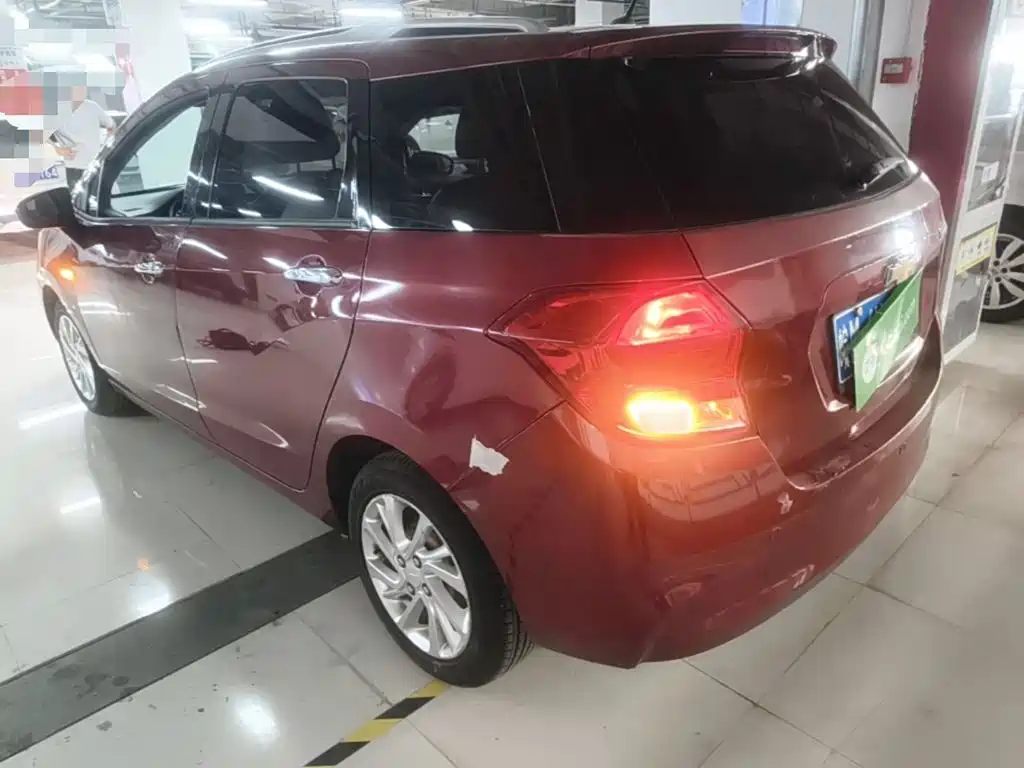 Chevrolet Lova RV 2017 2016 1.5L Automatic Fun Edition