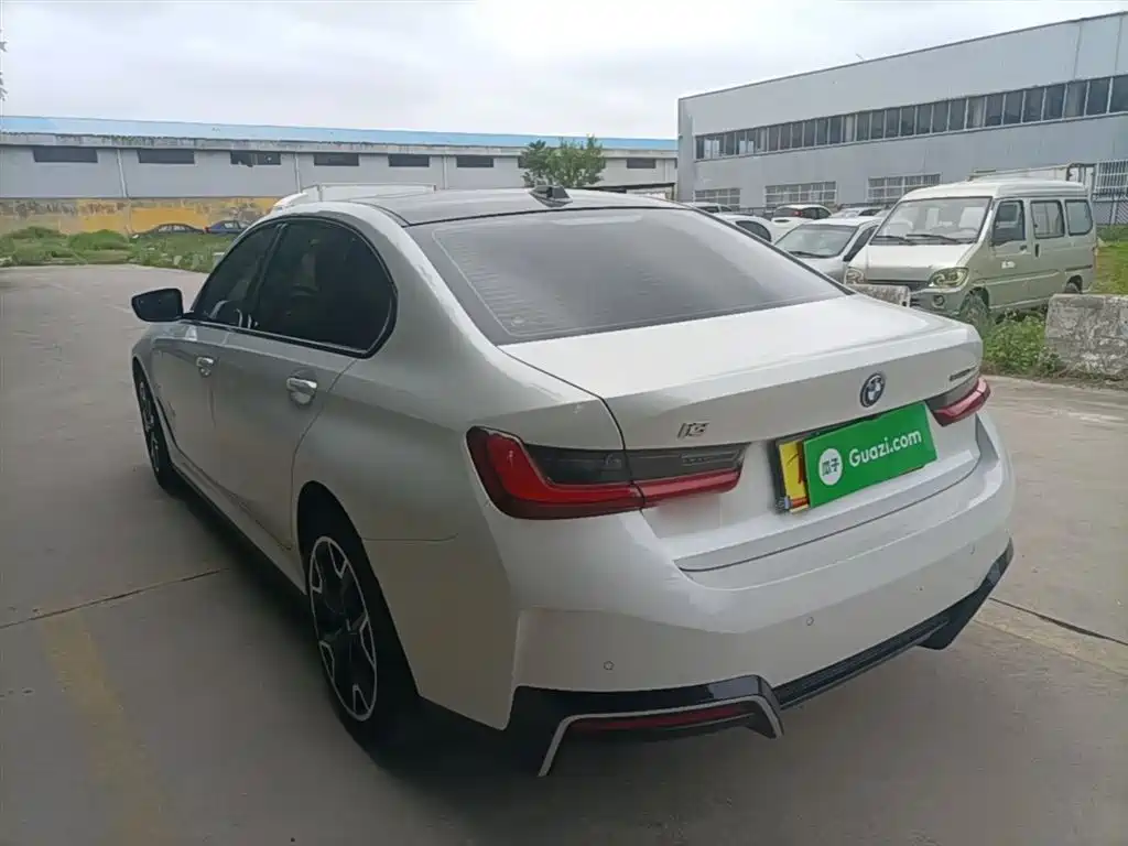 BMW i3 2025 eDrive 35 L фото 5