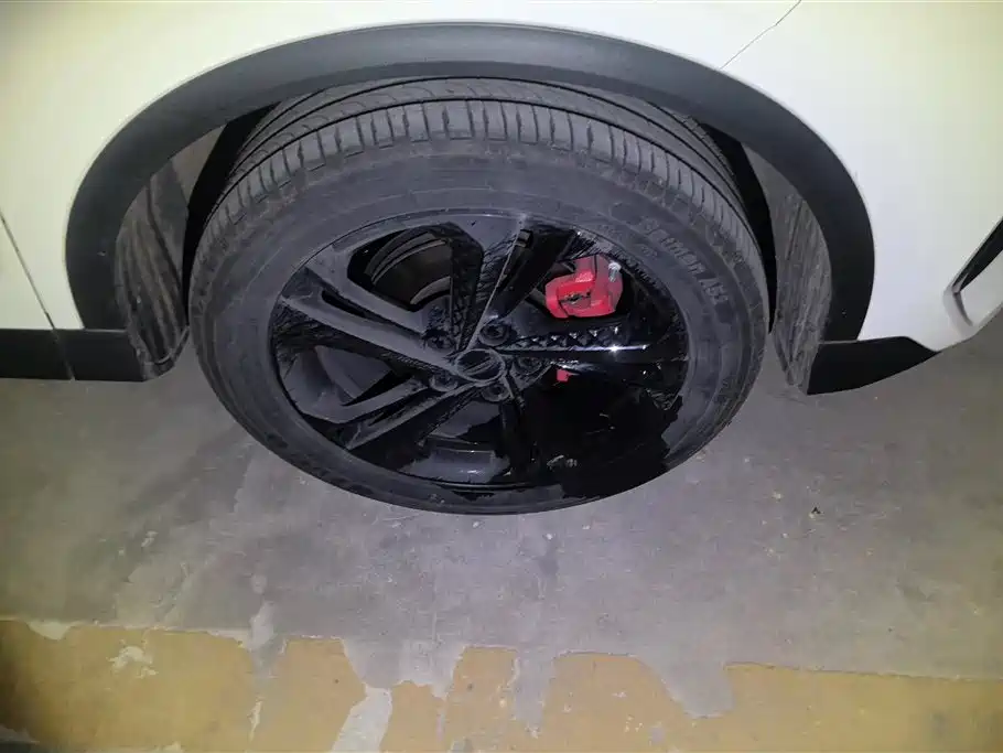 GEELY AUTOMOBILE BINYUE