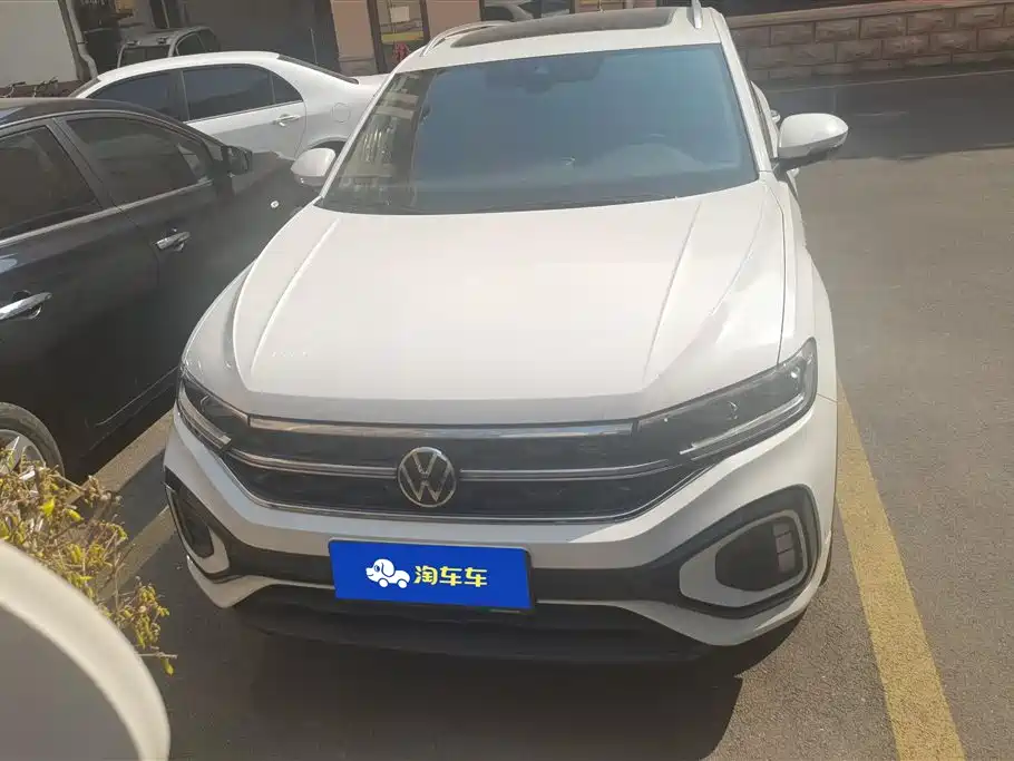 VOLKSWAGEN T ROC EXPLORING SONGS