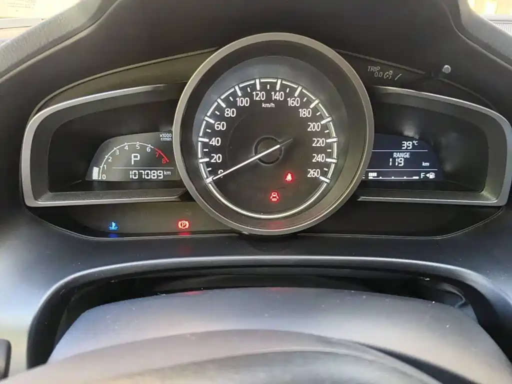 Photo 4 - Mazda Mazda 3