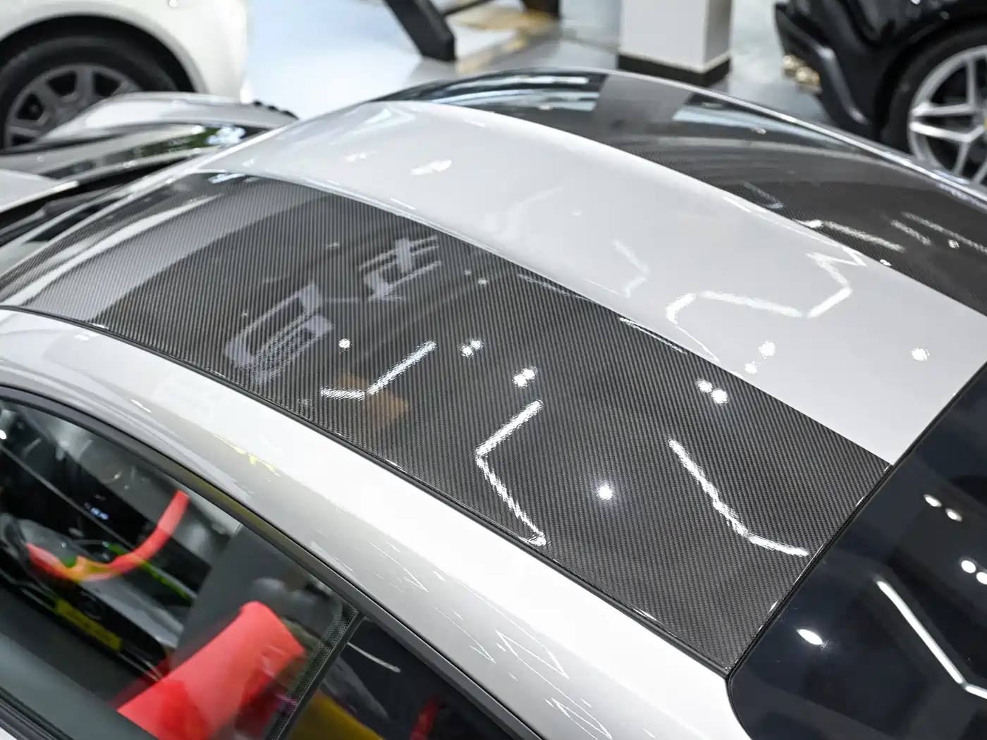 Porsche 911 2018 GT2 RS 3.8T фото 28