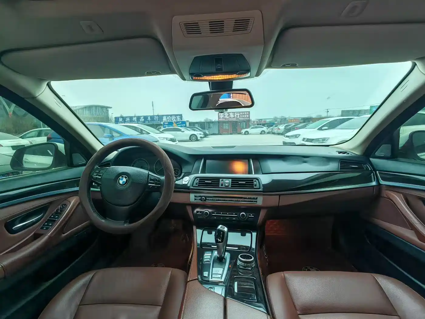 BMW 5 Series 2014 525Li Leading фото 9