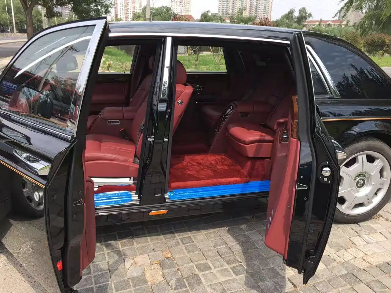 Rolls-Royce Phantom 2014 2013 6.7L Extended Wheelbase (EWB)