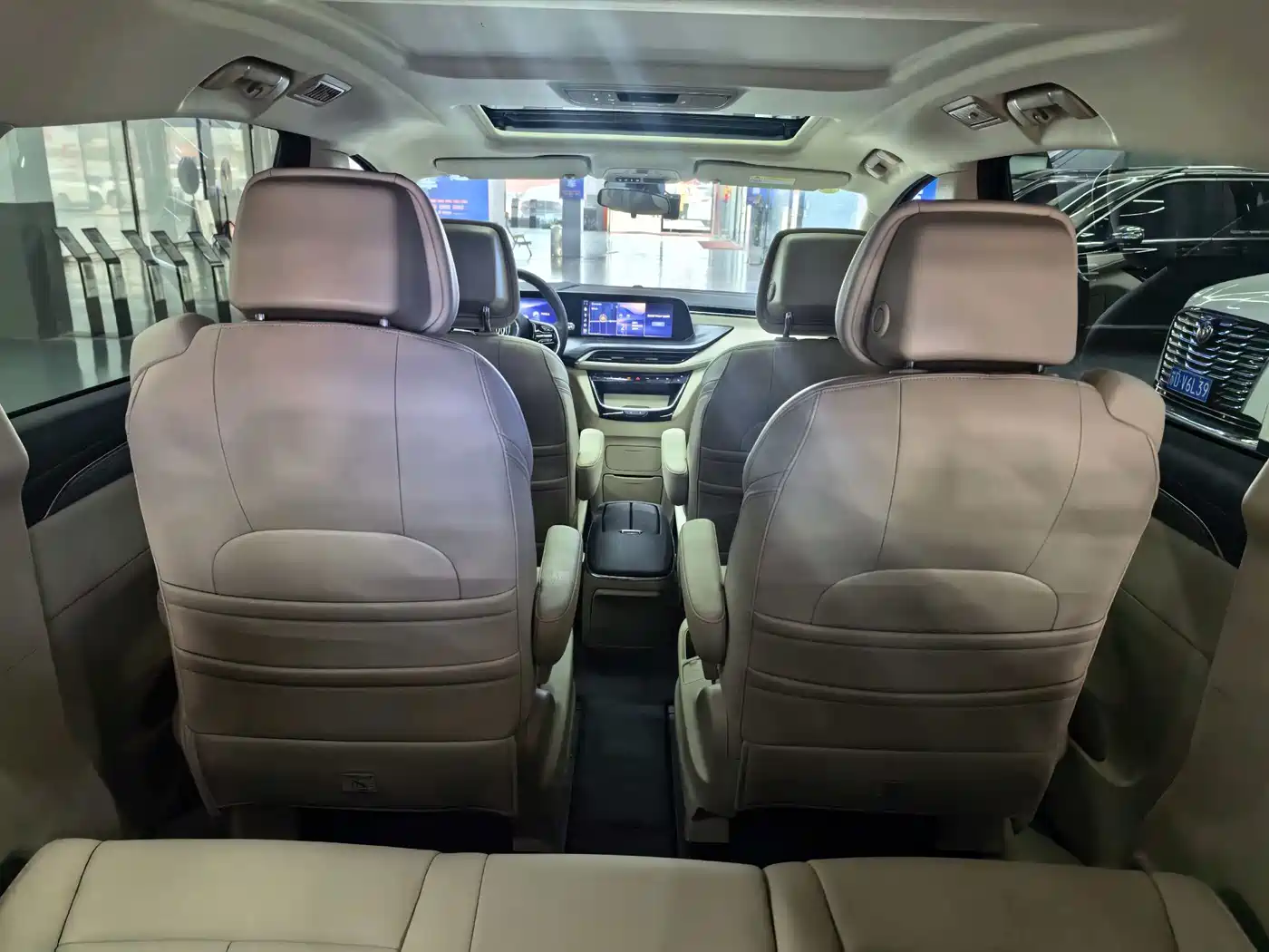 Buick GL8 New Energy 2025 Landlux Smart Edition 7-seater фото 14