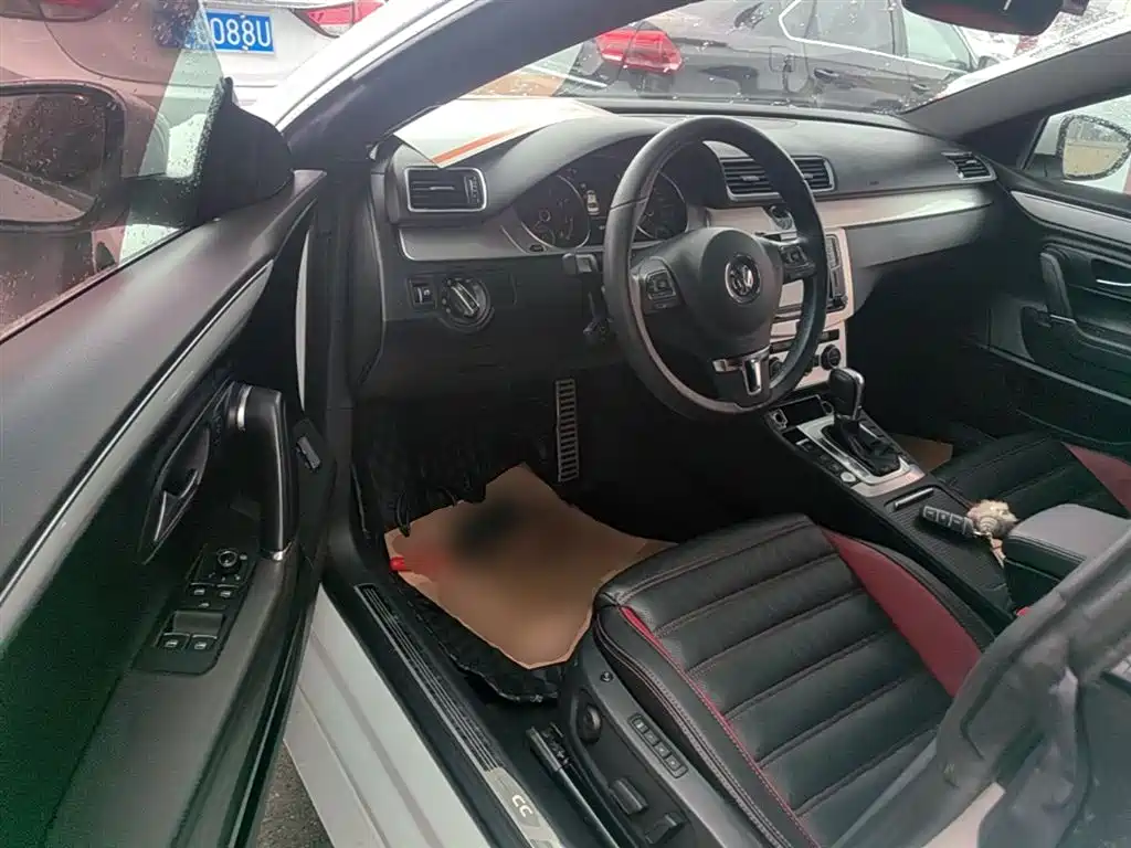 Volkswagen FAW-Volkswagen CC 2018 1.8TSI Luxury фото 16