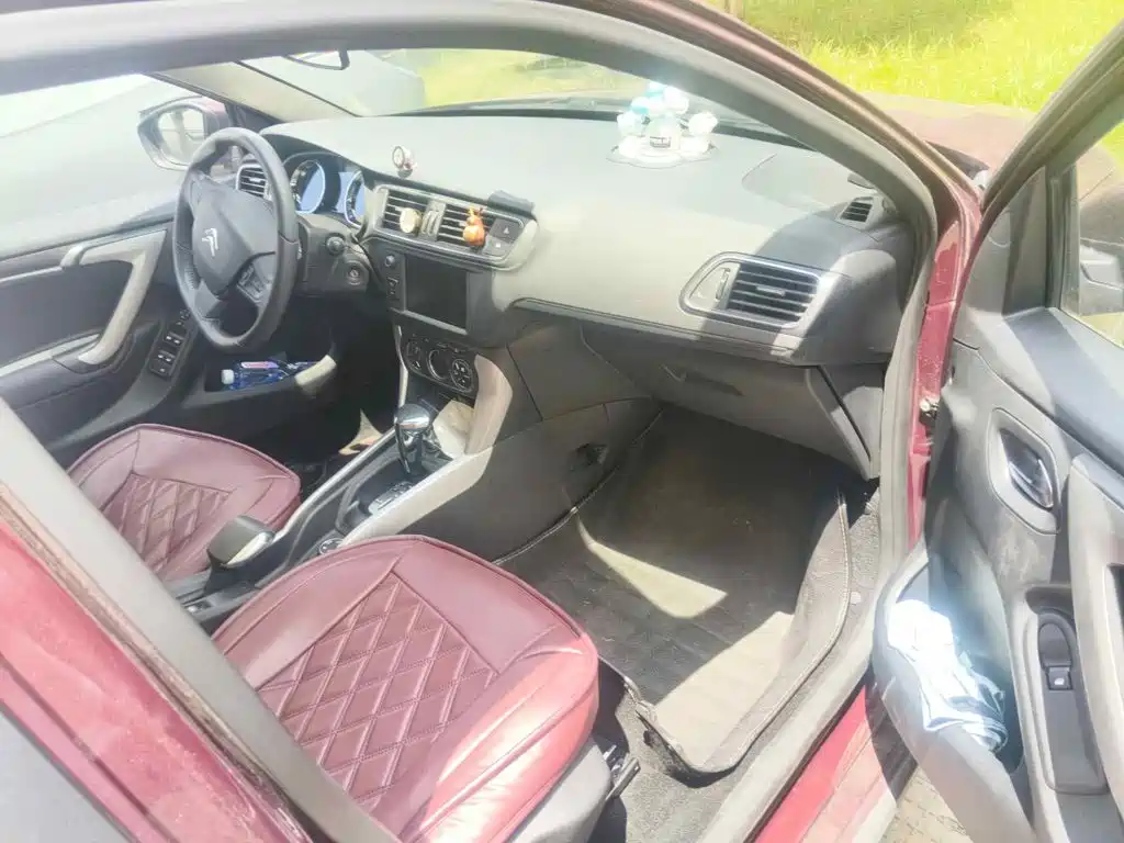Citroën C3-XR 2016 2015 1.6THP Automatic Pioneer