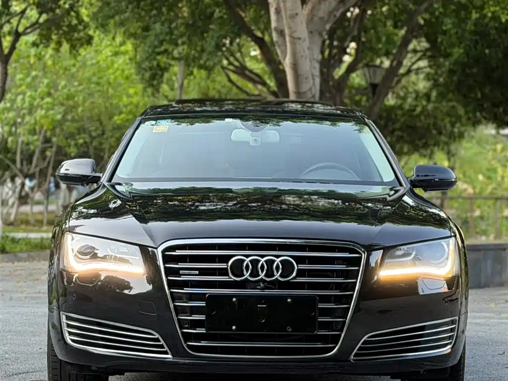 Audi A8 2013 A8L 45 TFSI quattro Luxury фото 2