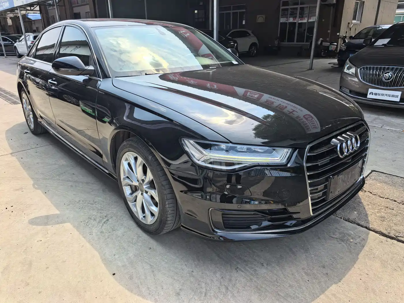 Фото 1 - Audi A6L
