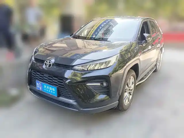 Toyota Wildlander 2023 2.0L CVT FWD LE — фото 1