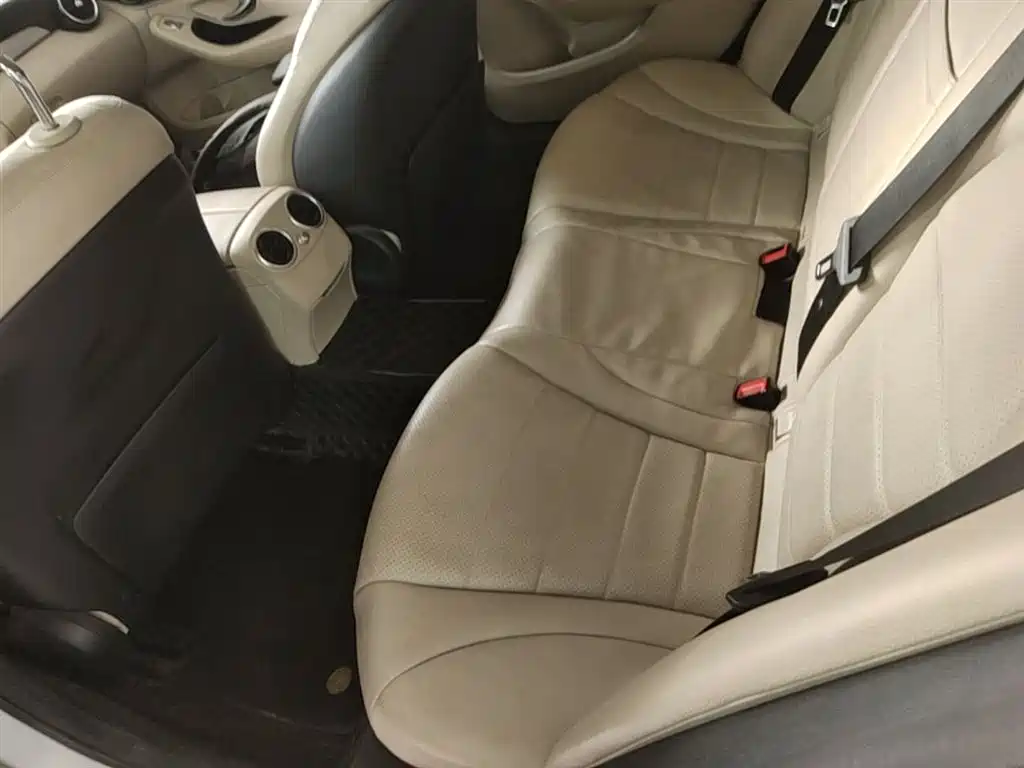 Mercedes-Benz C-Class 2016 C 180 L Sport фото 17