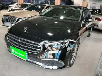 Mercedes-Benz E