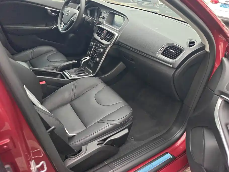 Volvo V40 2017 2017 T3 Inscription