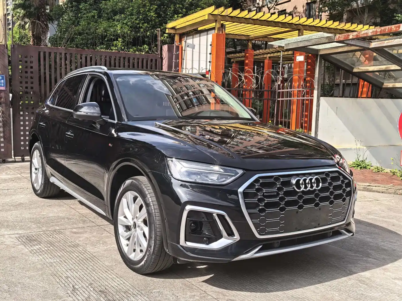Audi Q5L 2022 40T Luxury Dynamic фото 3