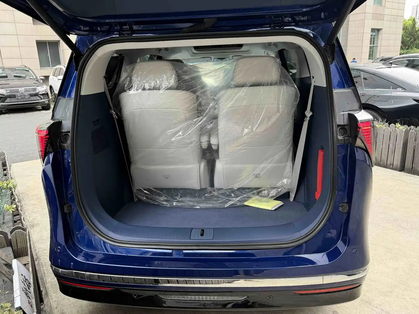 Buick GL8 New Energy 2026 2024 Land Honor Luxury Edition 6-Seater