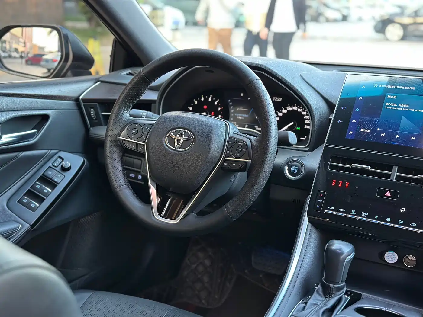 Toyota Avalon 2023 2.0L Luxury Edition фото 9