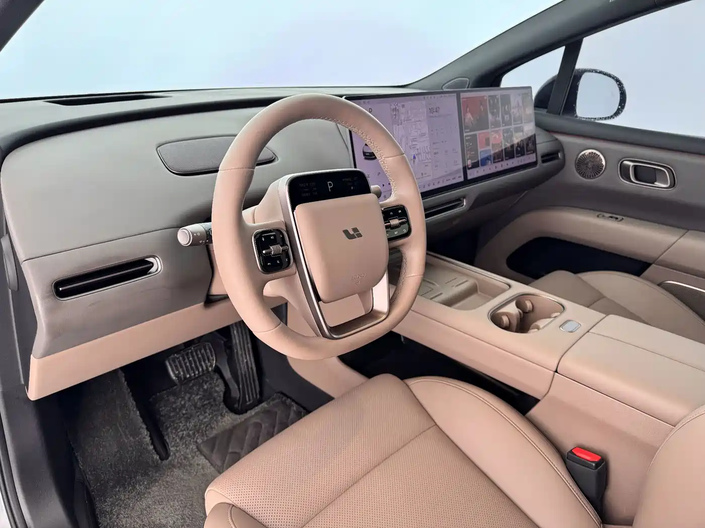 Li Auto i6 2025 2025 4WD Base Model
