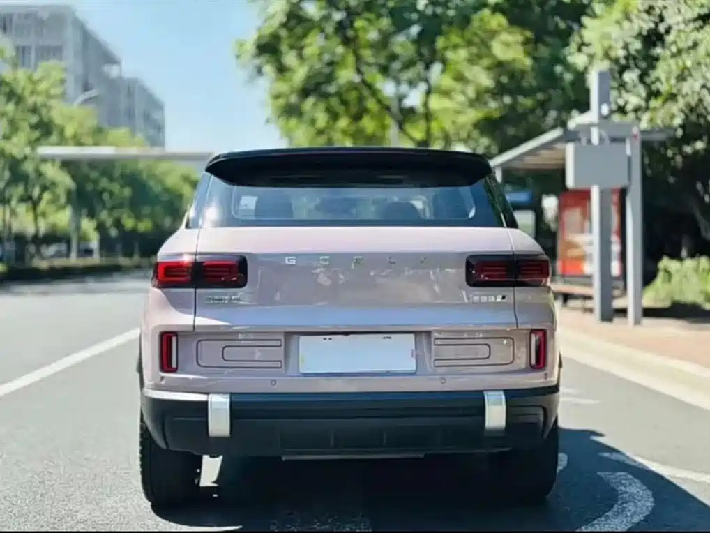 Geely ICON 2022 2023 Model 1.5TD Chocolate Deluxe Edition