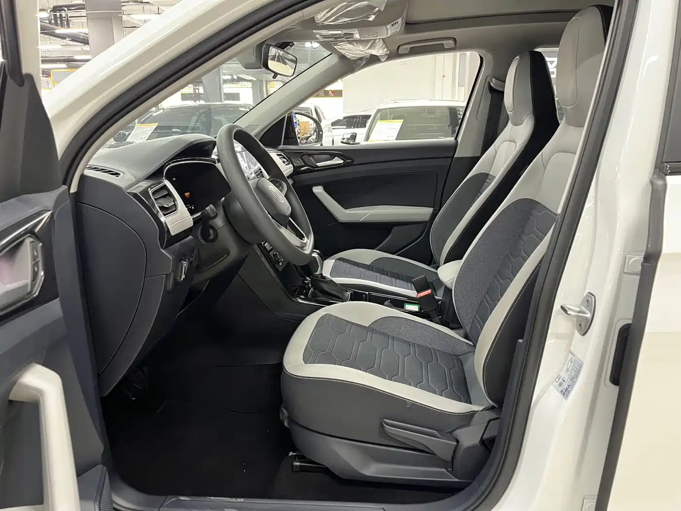 Volkswagen Tharu 2025 New Edge 1.5L Aspiration Edition фото 5