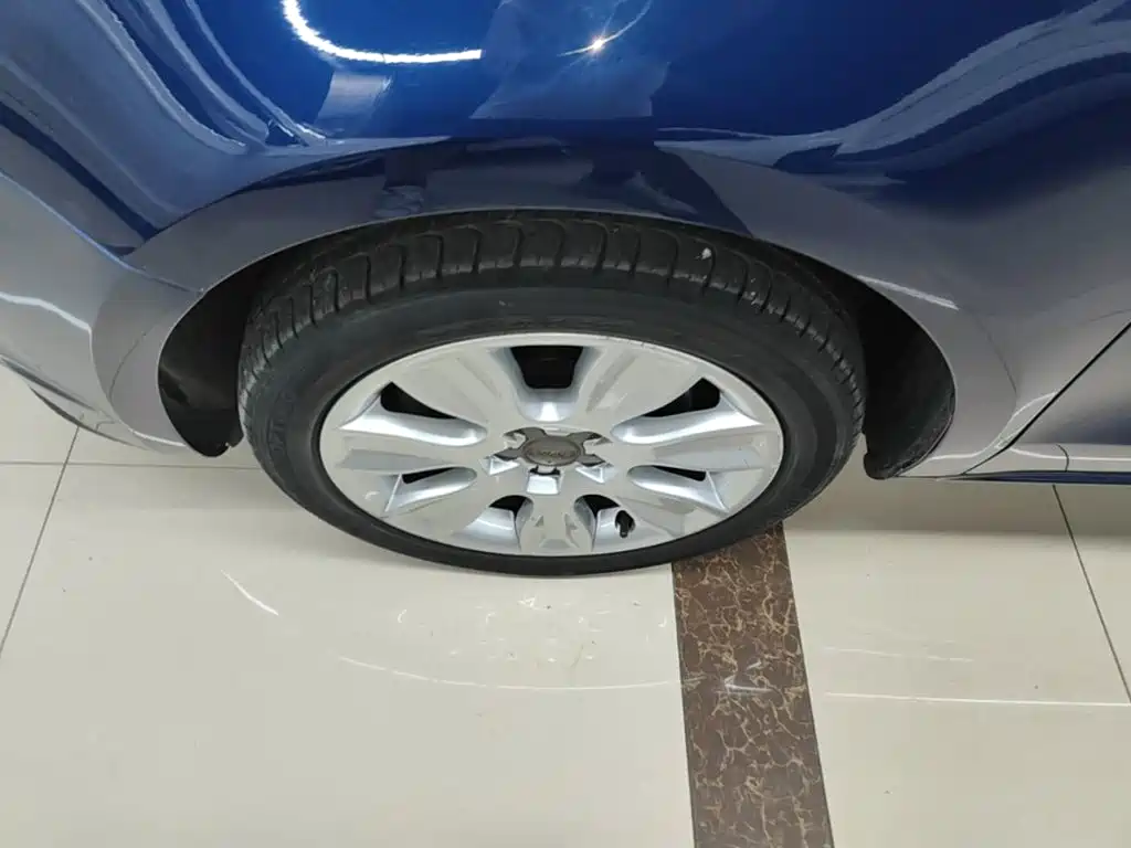 Фото 23 - Audi A1