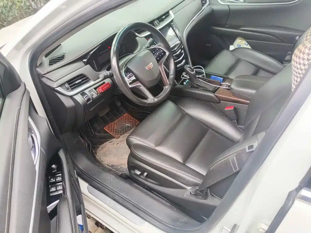 Photo 8 - Cadillac XTS