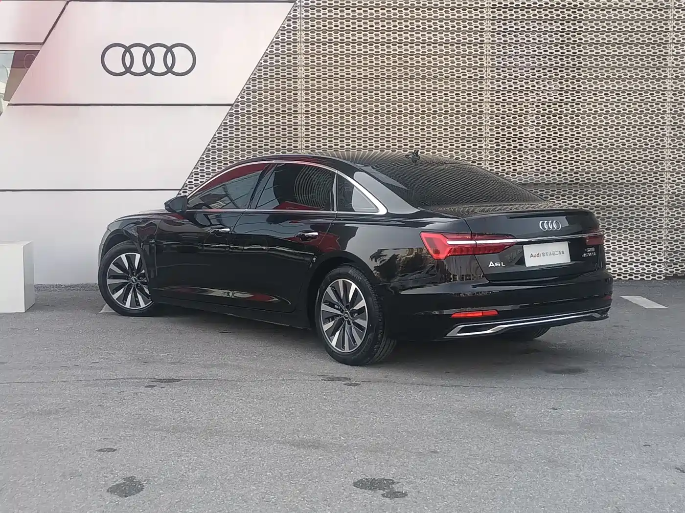 Audi A6L 2024 45 TFSI Premium Elegance фото 8
