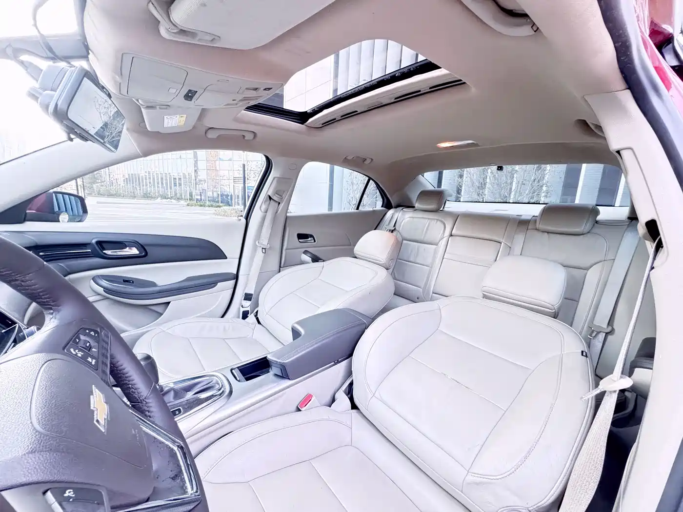 Chevrolet Malibu 2013 2.4L Automatic Luxury Edition фото 13