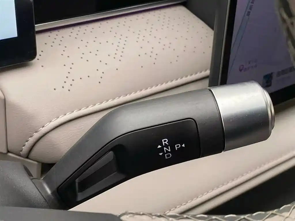 Geely Galaxy Galaxy Xingyao 8 2025 130km EM-P Starship Edition фото 14