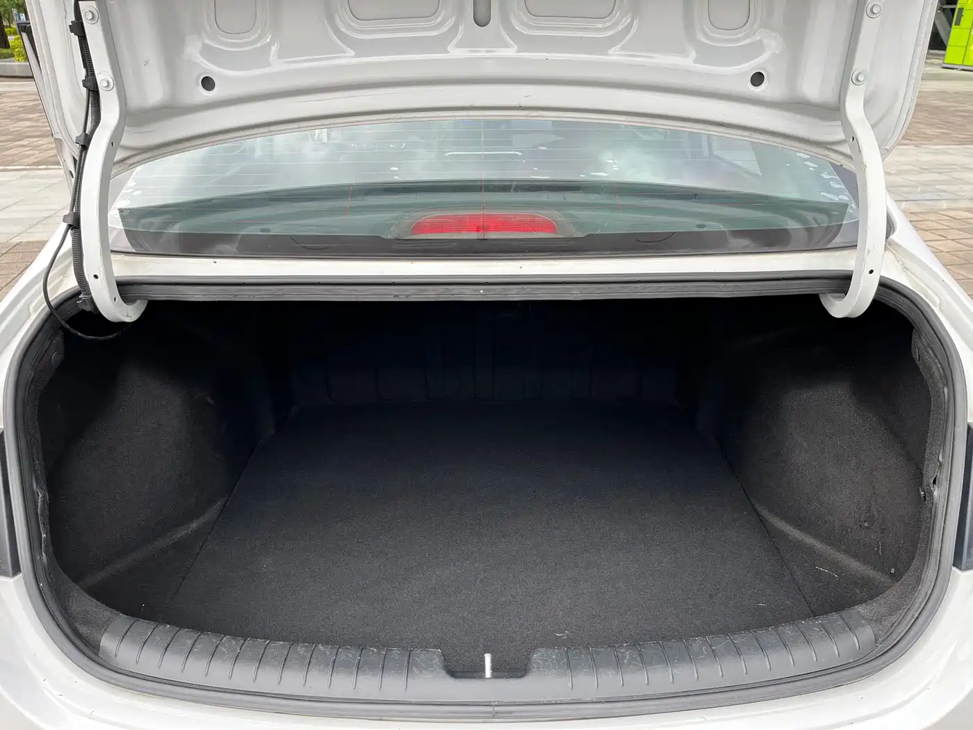 Hyundai Elantra 2017 1.6L Automatic Joy Edition DLX фото 19
